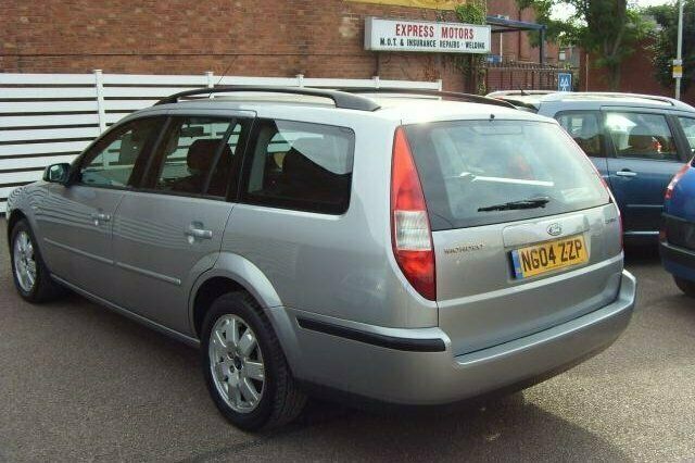 Używany Ford Mondeo 2004 Hatchback