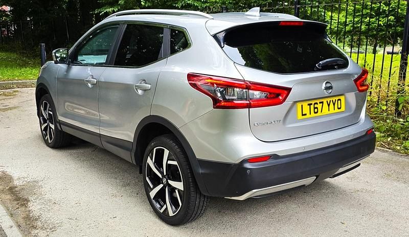 Used Nissan Qashqai Tekna 2017 Silver SUV