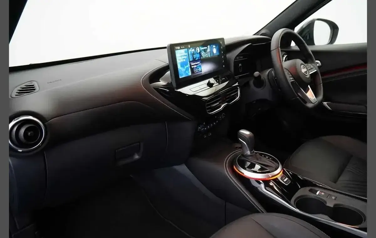 Used Nissan Juke Tekna 114 HP (83 kW) 2025 Blue SUV