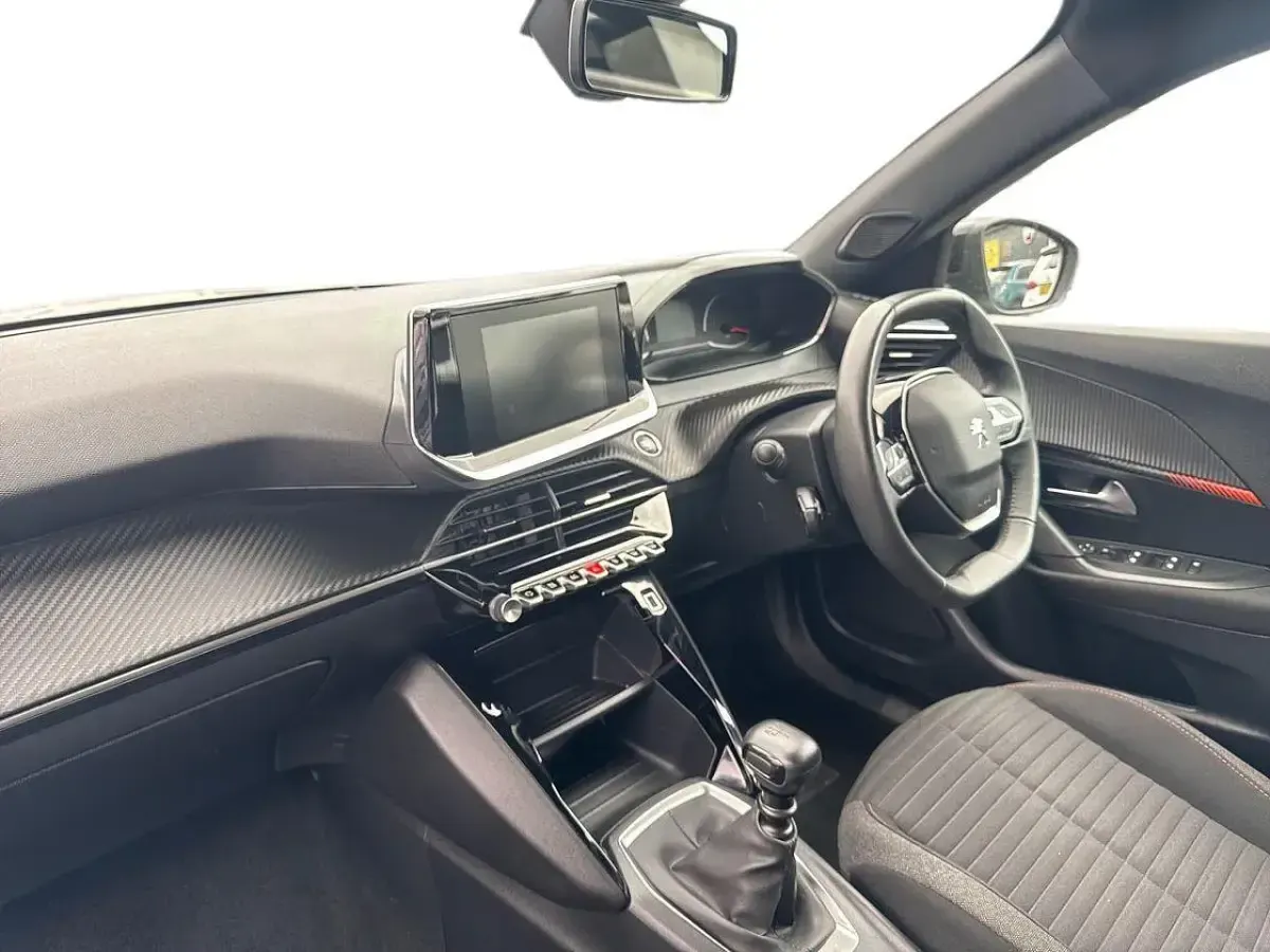 Used Peugeot 2008 Active+ 100 HP (73 kW) 2023 Grey SUV