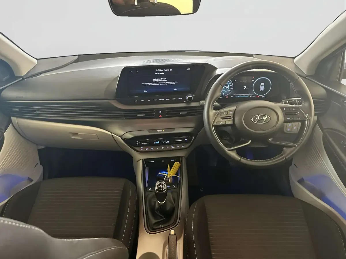 Used Hyundai i20 Ultimate 100 HP (73 kW) 2023 Bronze Hatchback