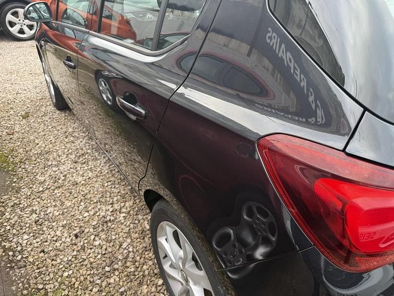 Second-hand Vauxhall Corsa SRi 2015 Negru Hatchback