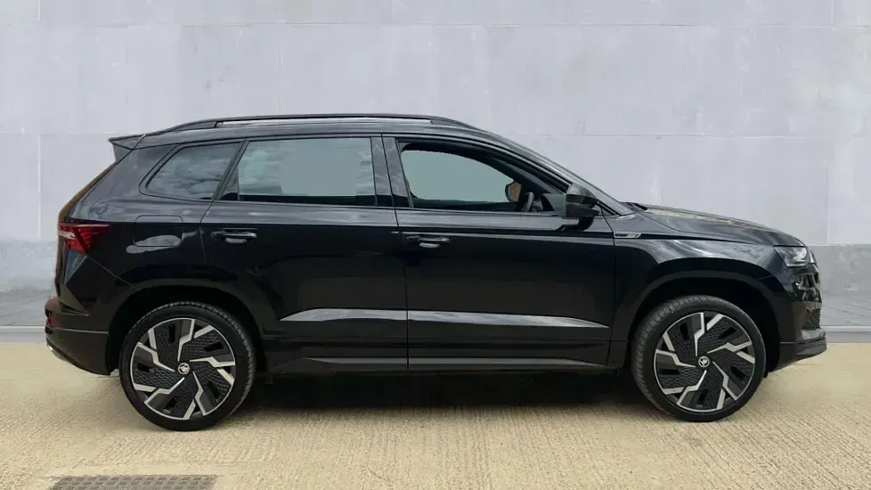 Used Skoda Karoq SportLine 150 HP (110 kW) 2024 Black SUV