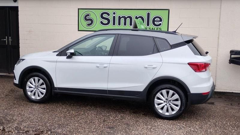 Used Seat Arona SE Technology 95 HP (69 kW) 2018 White SUV