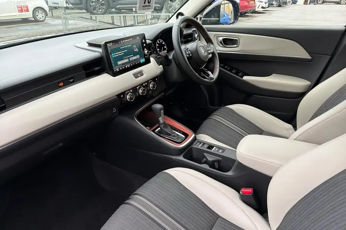 Second-hand Honda HR-V Advance 131 CP (96 kW) 2025 Gri SUV