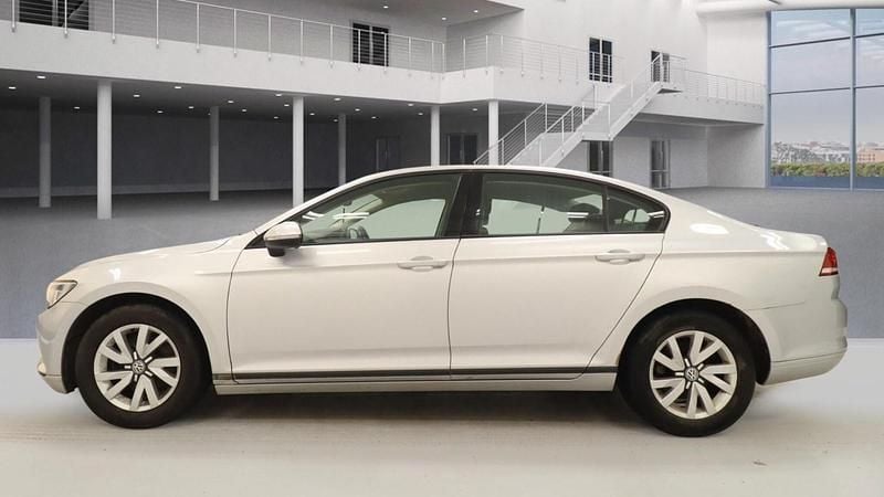 Used VW Passat S 120 HP (88 kW) 2016 Silver Sedan