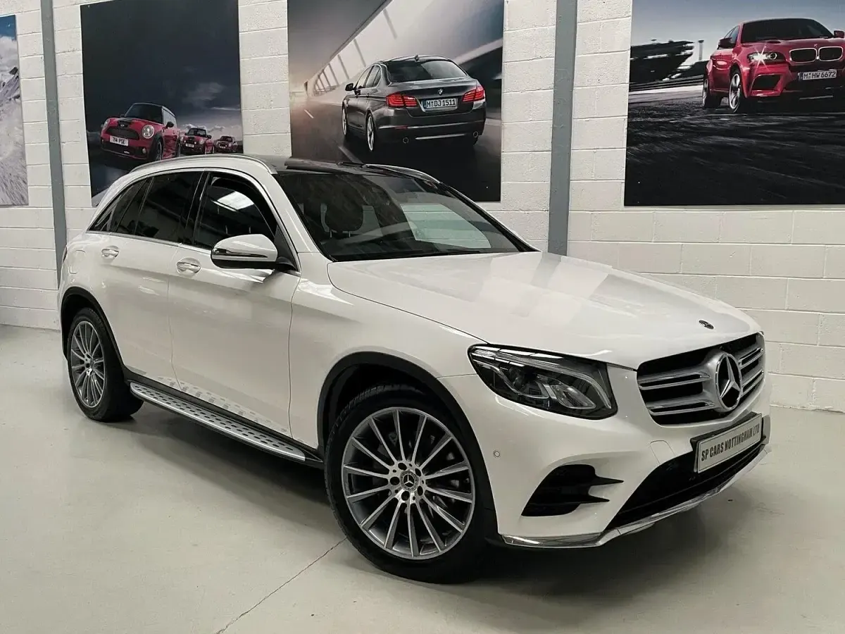Used Mercedes GLC250 AMG line 211 HP (155 kW) 2019 White SUV