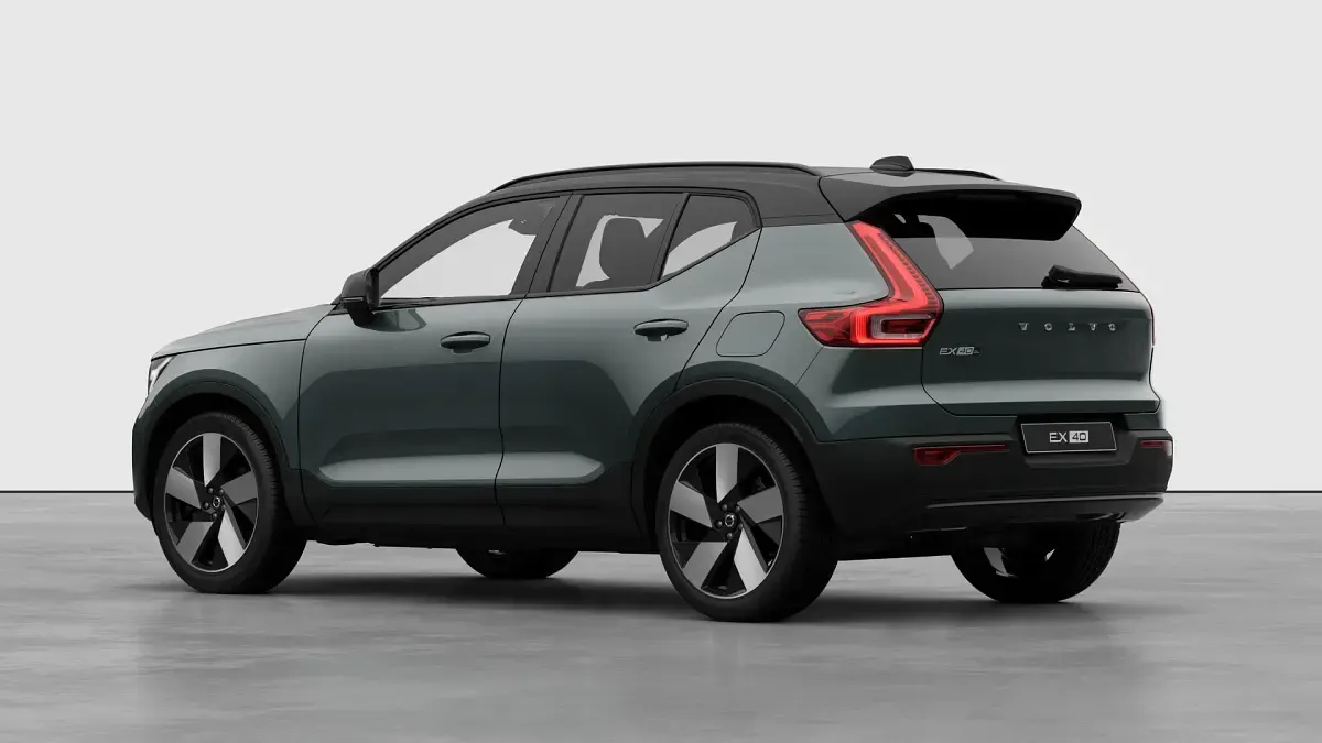 New Volvo EX40 Plus 2026 Forest lake SUV