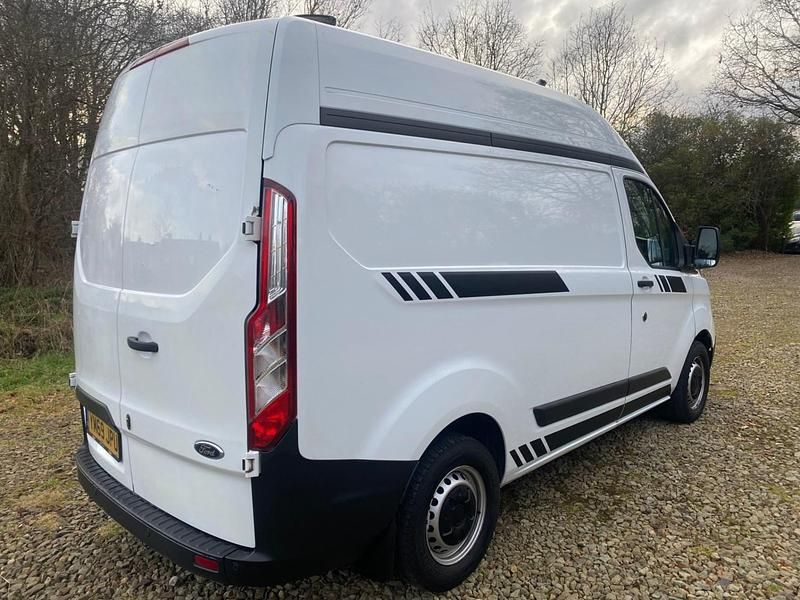 Used Ford Transit Custom 105 HP (77 kW) 2020 Frozen white Van
