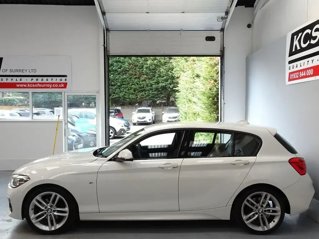 Used BMW 120 M Sport 184 HP (135 kW) 2016 White Hatchback