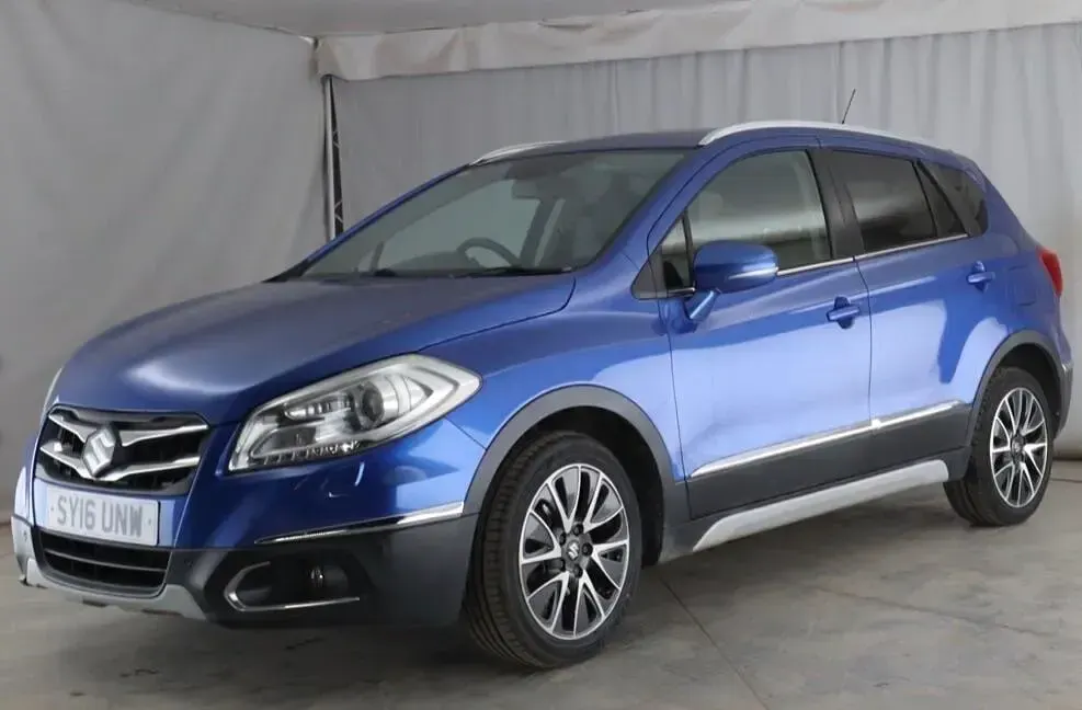 Used Suzuki SX4 SZ5 120 HP (88 kW) 2016 Blue Hatchback
