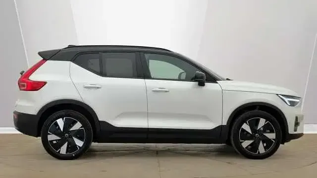 Used Volvo EX40 Plus 175 kW (238 HP) 2025 White SUV