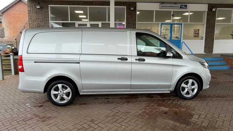 Used Mercedes Vito 163 HP (119 kW) 2017 Silver Van