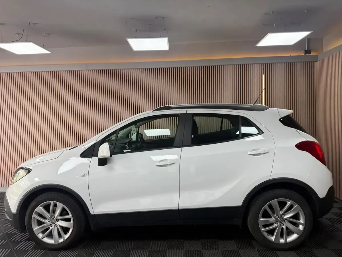 Used Vauxhall Mokka S 115 HP (84 kW) 2016 White SUV