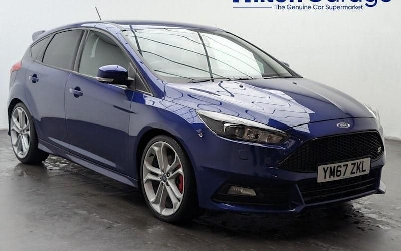 Used Ford Focus ST 185 HP (136 kW) 2016 Blue Hatchback