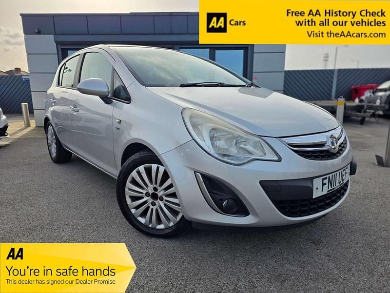 Used Vauxhall Corsa 100 HP (73 kW) 2011 Silver Hatchback