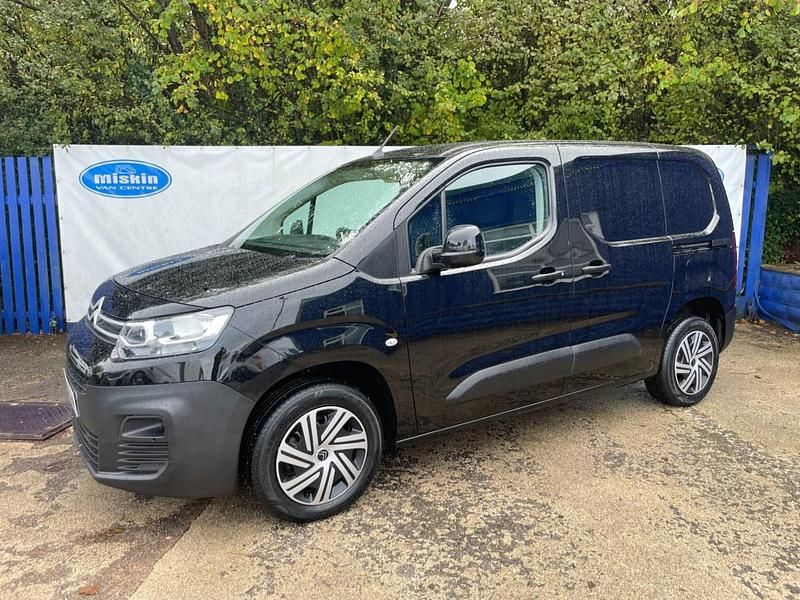 Black Used 2022 Citroën Berlingo Van | £8,499 (Fair price) - Image 1/4