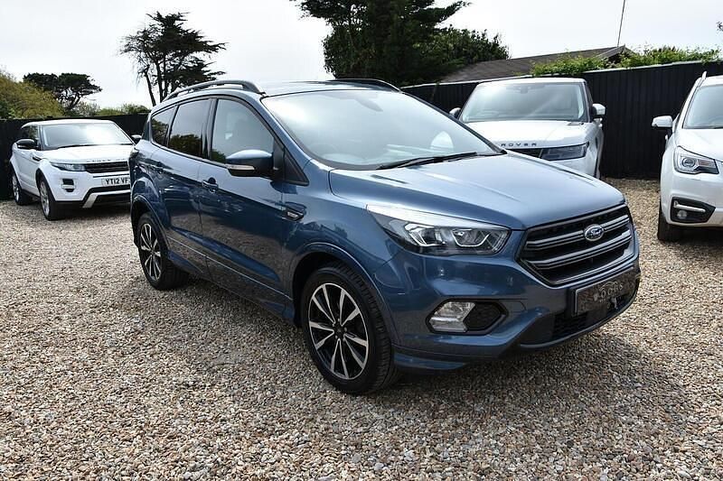Second-hand Ford Kuga ST-Line 182 CP (133 kW) 2019 Albastru SUV