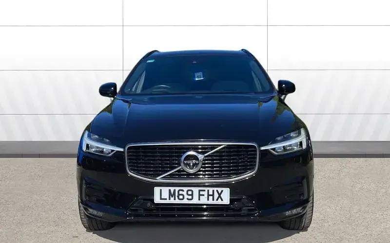 Usado Volvo XC60 R-Design Pro 197 HP (144 kW) 2021 SUV