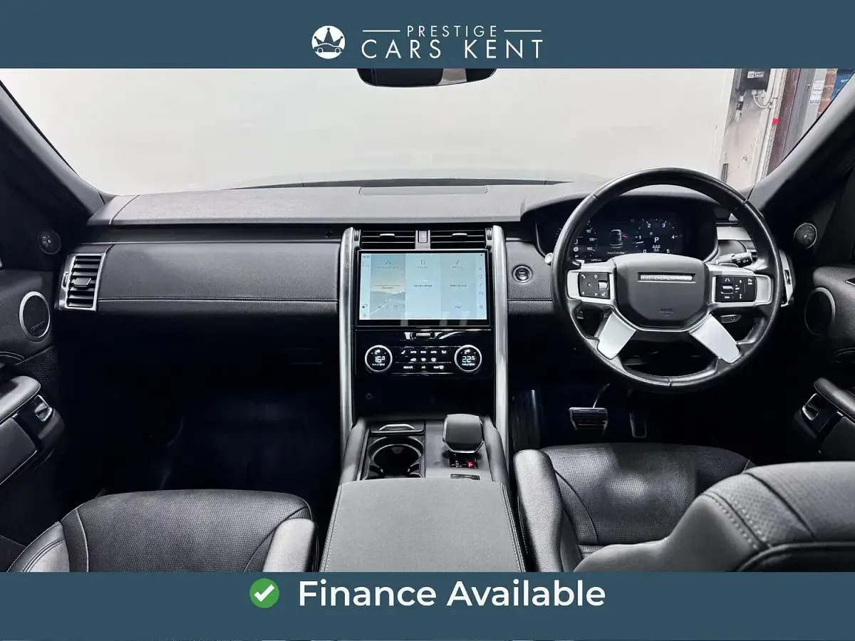 Used Land Rover Discovery 5 SE Dynamic 300 HP (220 kW) 2023 Black SUV