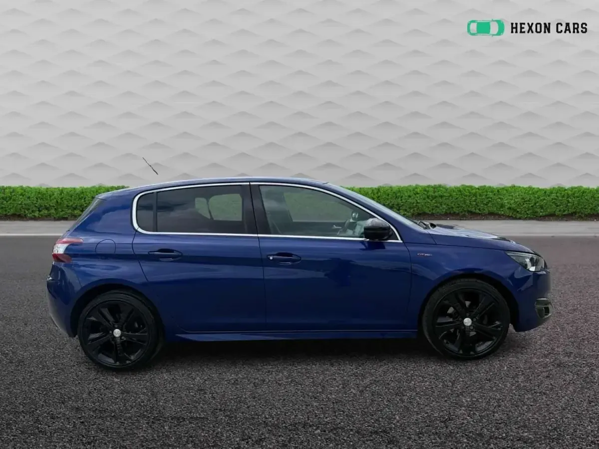 Usado Peugeot 308 GT-line 120 HP (88 kW) 2017 Azul Citadino