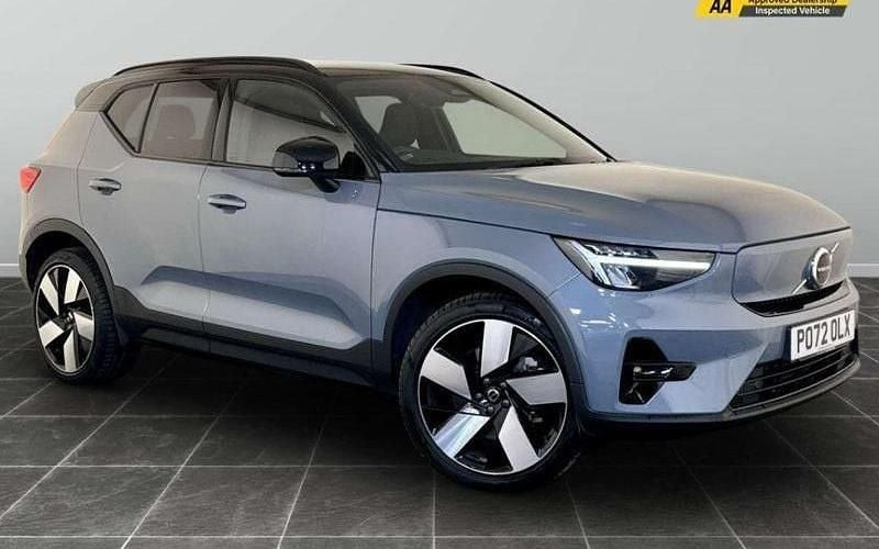 Grey Used 2022 Volvo XC40 Plus SUV | £21,495 (Good price) - Image 1/3
