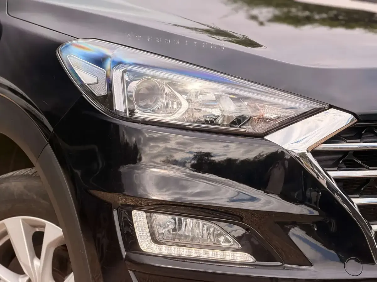 Used Hyundai Tucson SE 132 HP (97 kW) 2019 Black SUV
