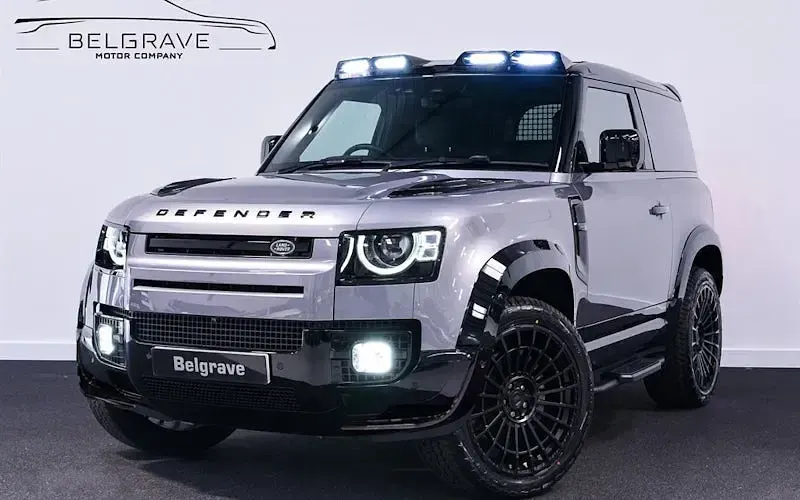 Used Land Rover Defender HSE Dynamic 300 HP (220 kW) 2023 SUV