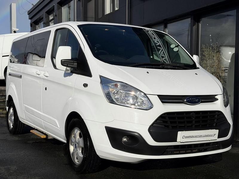 Used Ford Tourneo Custom Titanium 2019 White Van