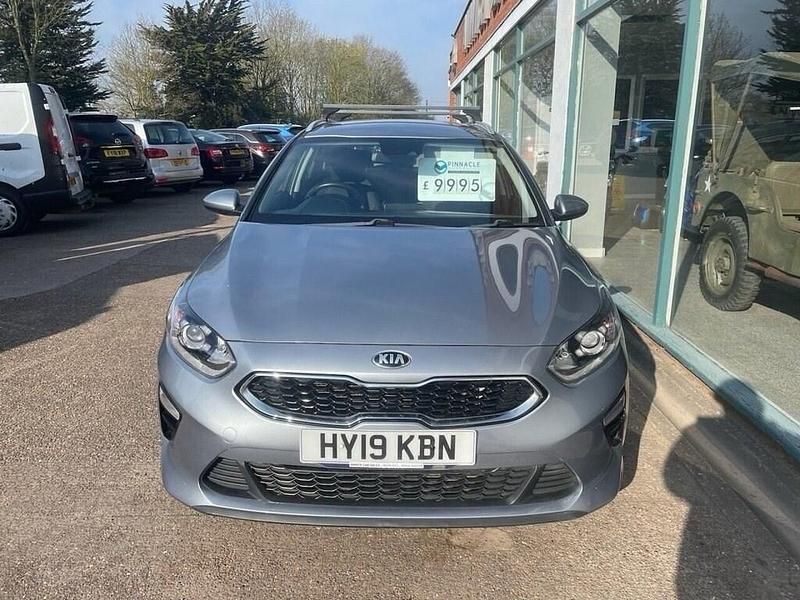 Used Kia Ceed Sportswagon 114 HP (83 kW) 2019 Silver Estate