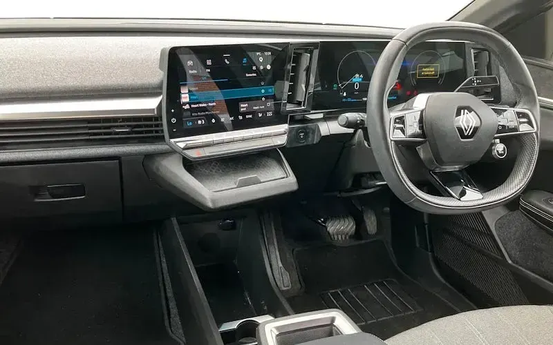 Używany Renault Megane E-Tech Techno 160 kW (218 KM) 2023 Szary Hatchback