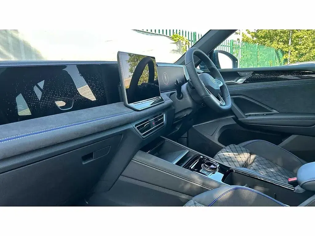 New VW Tiguan R-line 150 HP (110 kW) 2026 Nightshade blue metallic SUV