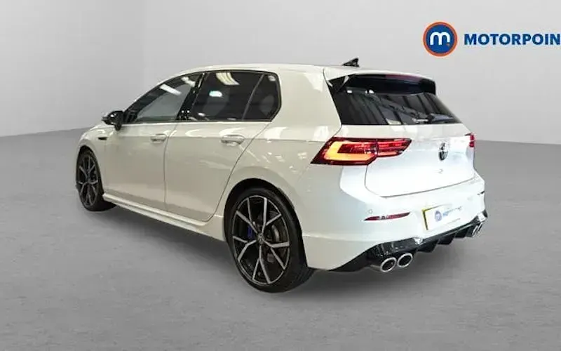 Używany VW Golf VIII R 320 KM (235 kW) 2023 Biały Hatchback