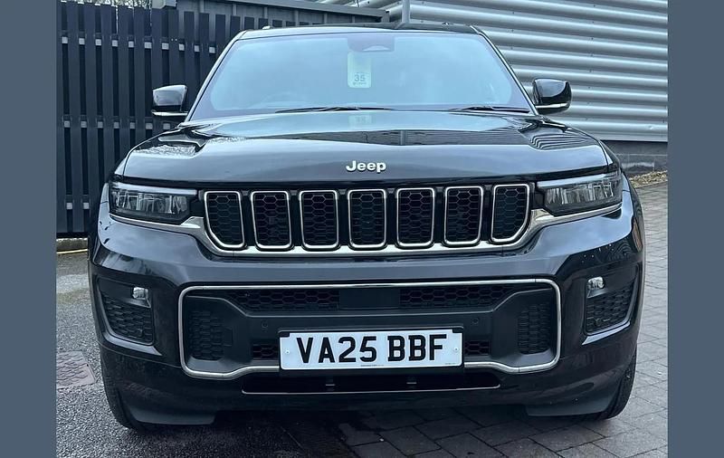 Used Jeep Grand Cherokee Overland 376 HP (276 kW) 2025 Black SUV