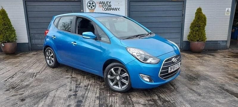 Used Hyundai ix20 SE 90 HP (66 kW) 2015 Blue Hatchback