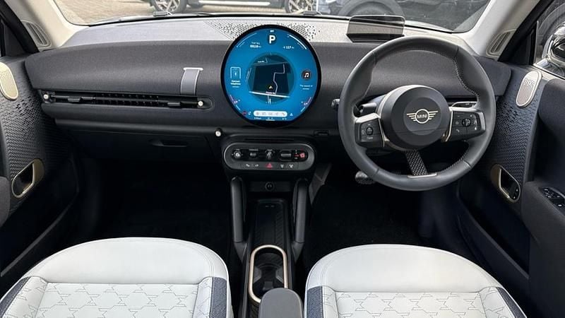 Used Mini Cooper Hatch 133 kW (181 HP) 2025 Silver Hatchback