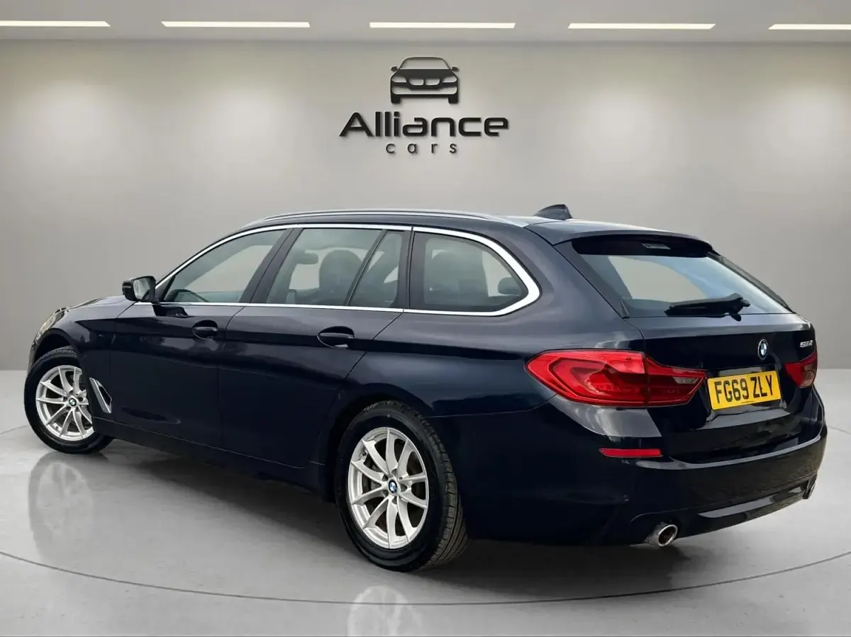 Used BMW 520 Exclusive 2019 Blue Estate