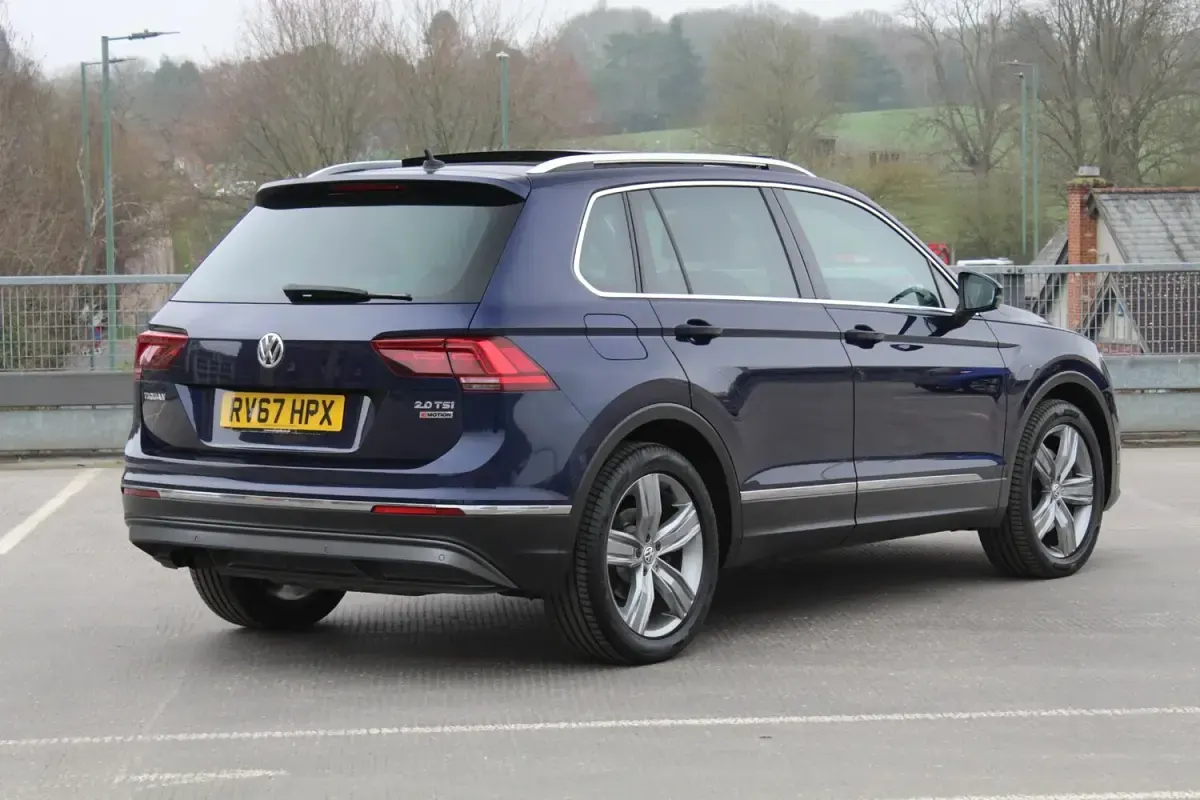 Used VW Tiguan SEL 180 HP (132 kW) 2017 Blue SUV