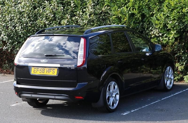 Used Ford Focus Titanium 2009 Black Estate