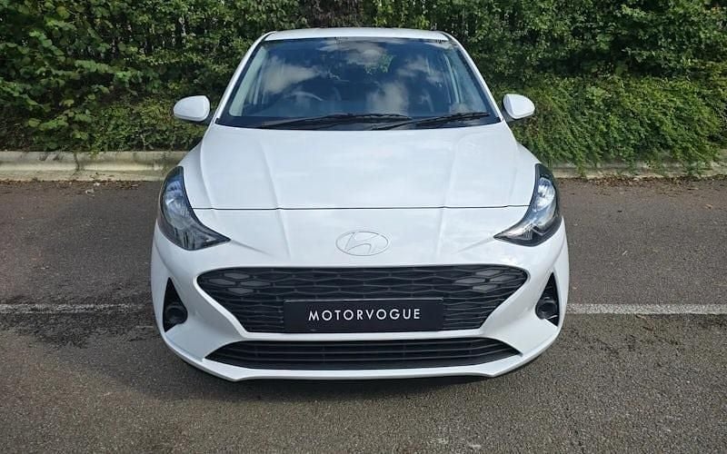 New Hyundai i10 Premium 63 HP (46 kW) 2025 White Hatchback