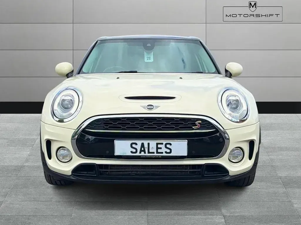 Used Mini Cooper Clubman 192 HP (141 kW) 2018 White Estate
