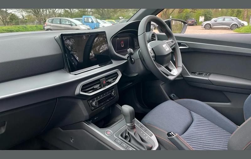 New Seat Arona Black Edition 115 HP (84 kW) 2025 Graphene grey midnight black SUV