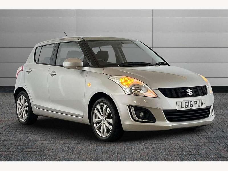 Silky silver Used 2016 Suzuki Swift SZ3 Hatchback | £5,990 (Fair price) - Image 1/2