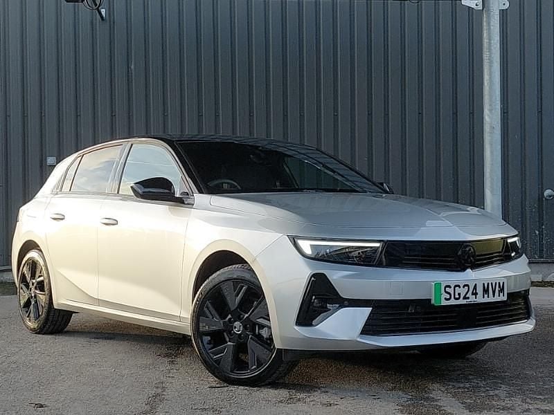 Used Vauxhall Astra 114 kW (156 HP) 2024 Silver Hatchback