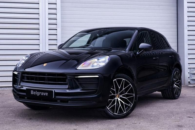 Black Used 2023 Porsche Macan SUV | £51,980 (Fair price) - Image 1/3