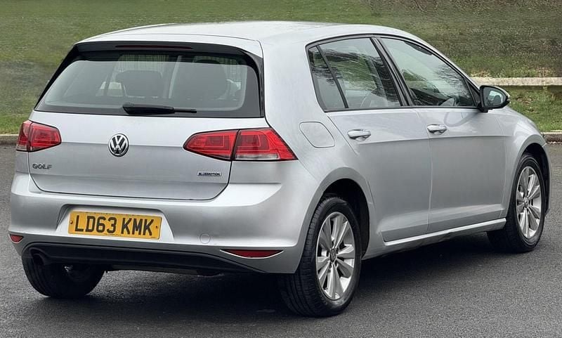 Used VW Golf VII SE 105 HP (77 kW) 2013 Silver Hatchback