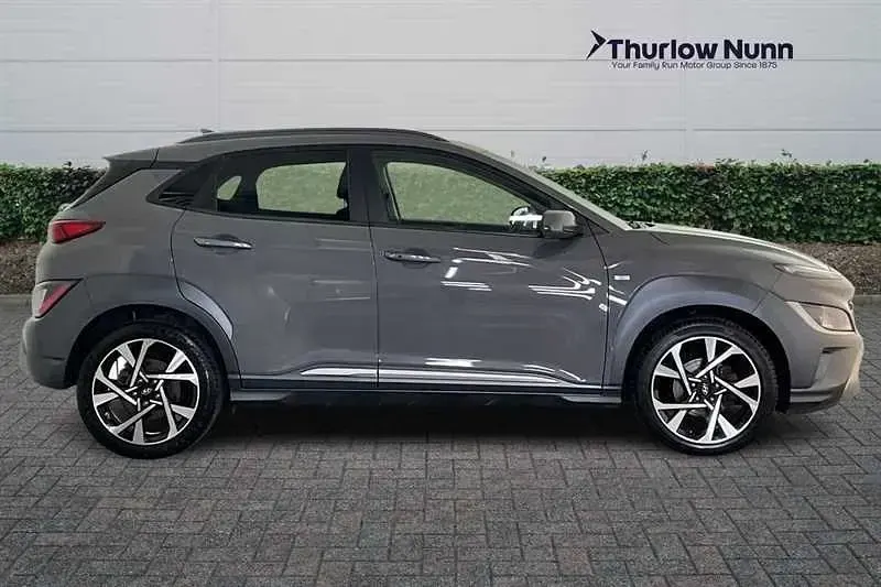 Gebraucht Hyundai Kona Premium 120 PS (88 kW) 2023 Grau SUV