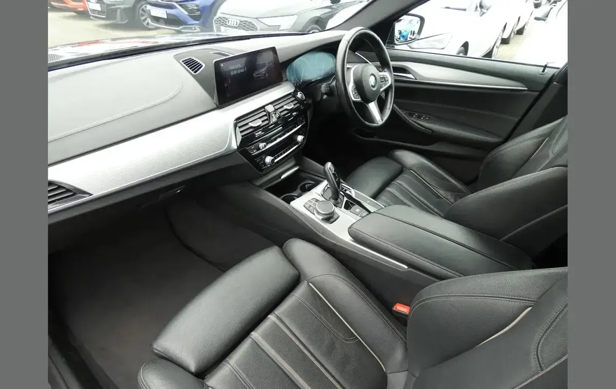 Used BMW 520 M Sport 180 HP (132 kW) 2018 Black Sedan