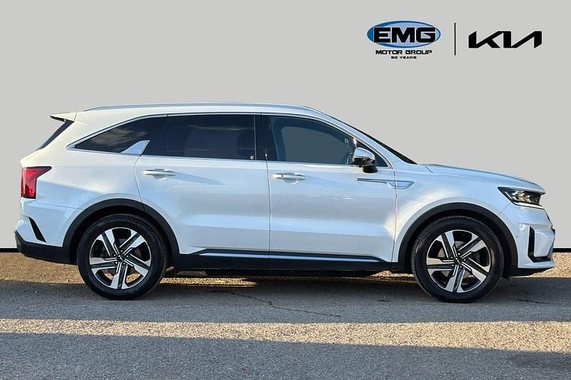 Used Kia Sorento 226 HP (166 kW) 2022 White pearl SUV