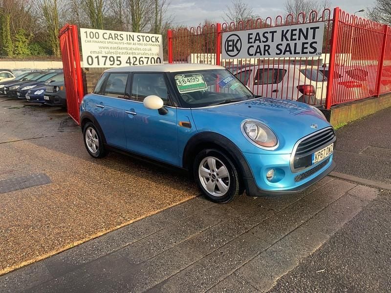 Used Mini Cooper D Hatch 116 HP (85 kW) 2017 Blue Hatchback